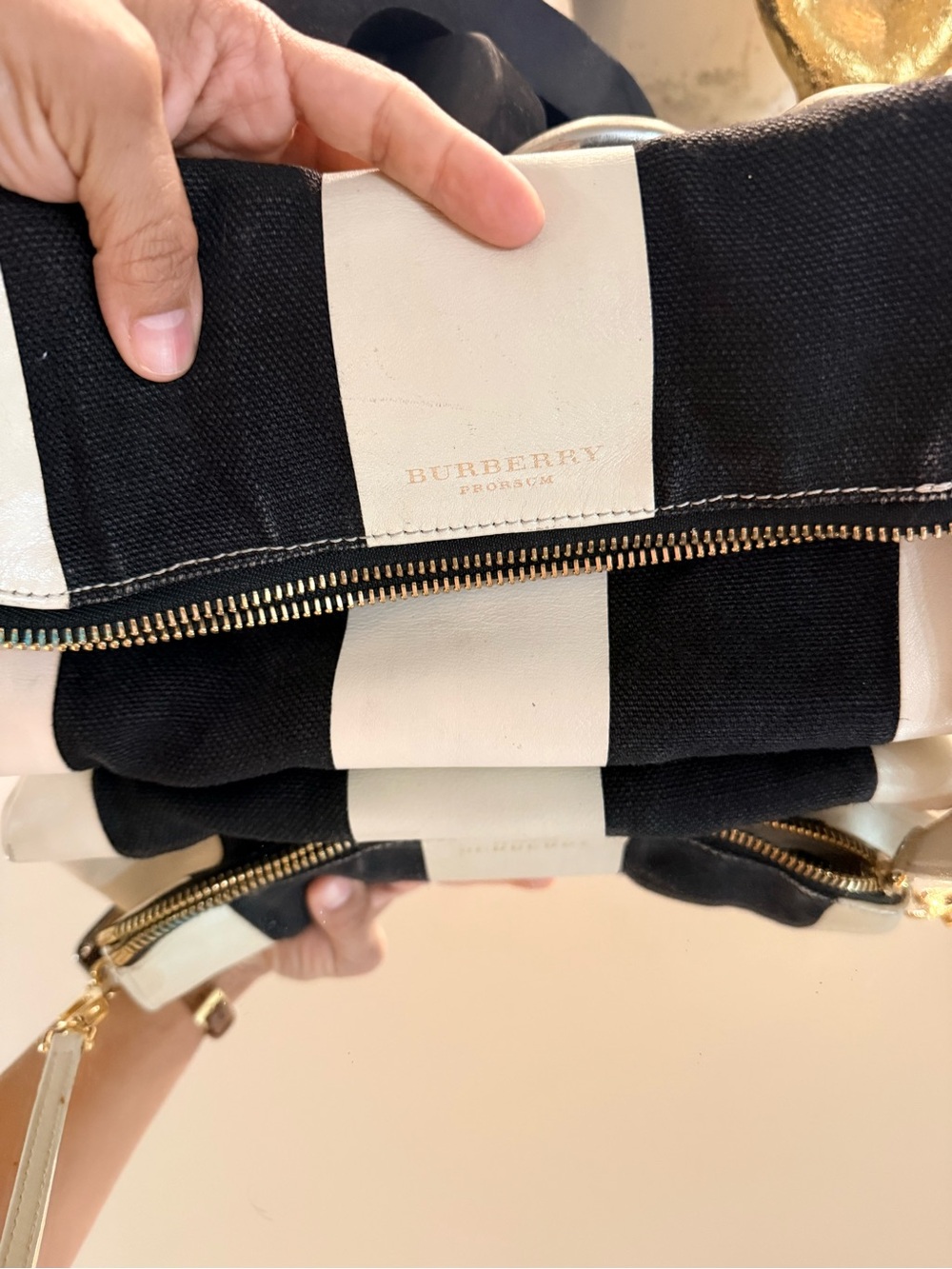 Burberry prorsum Black & White Fold-Over Crossbody Bag - Picture 2 of 12